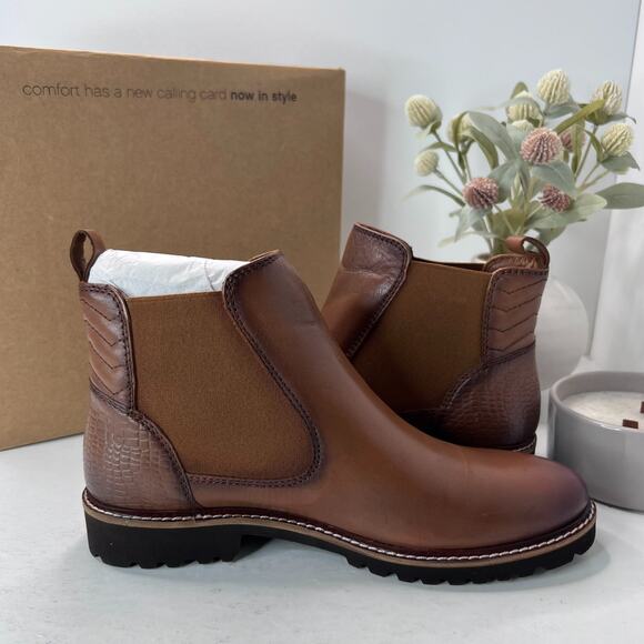 SoftWalk Indy Leather Chelsea Ankle Boots Comfort Luggage Brown Women's 11N NWB - Picture 6 of 10